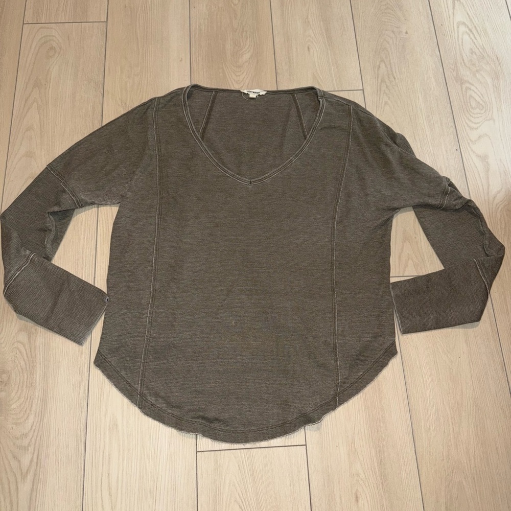 Lucky Brand Olive Long Sleeve V-Neck Top